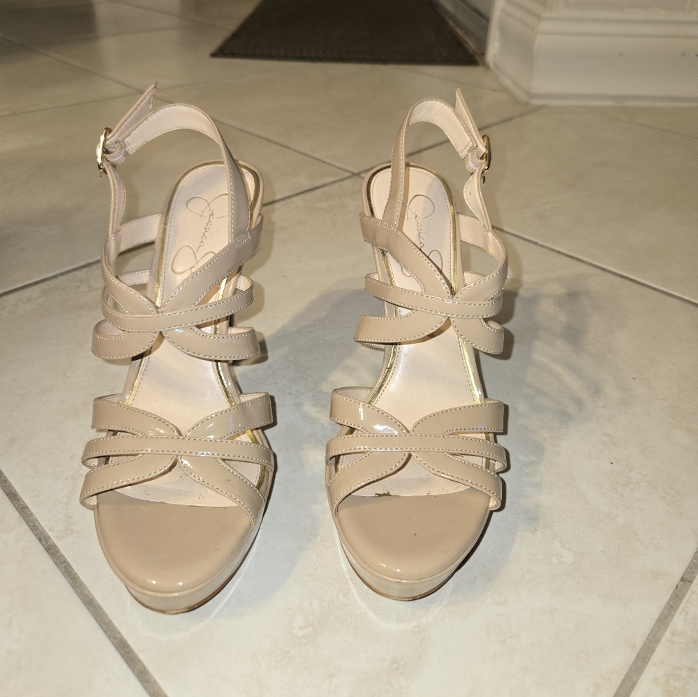 Jessica Simpson heels, Beige, Size 7.5